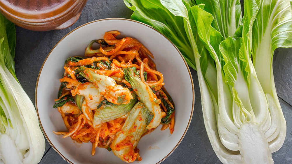 Prebiotics vs. Probiotics: Difference, Benefits, Sources, and FAQs Prebiotics vs. Probiotics: Difference, Benefits, Sources, and FAQs