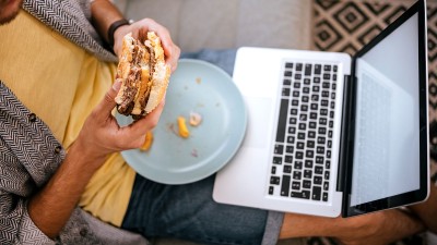 5 Signs of an Unhealthy Gut and Evidence-Based Ways to Improve Gut Health